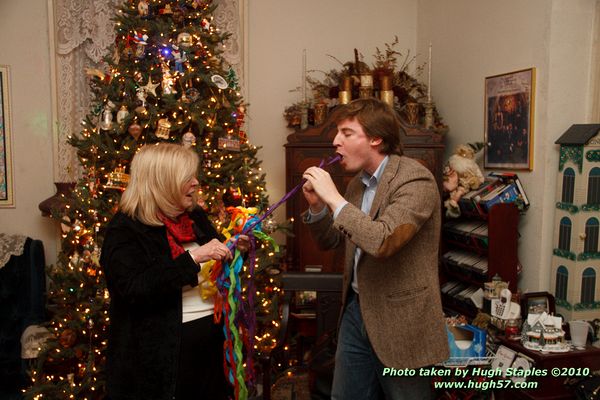 Bozini Christmas Party 2010.1 with appearances by HRH Queen Victoria, and her Royal Magician/Interpreter Sean of Owens